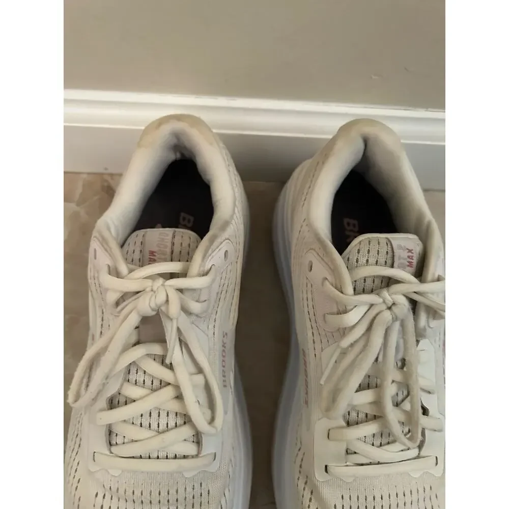 Brooks Ghost Max 2 Coconut Milk Cream Sneaker W10 Athleisure Comfort Workout